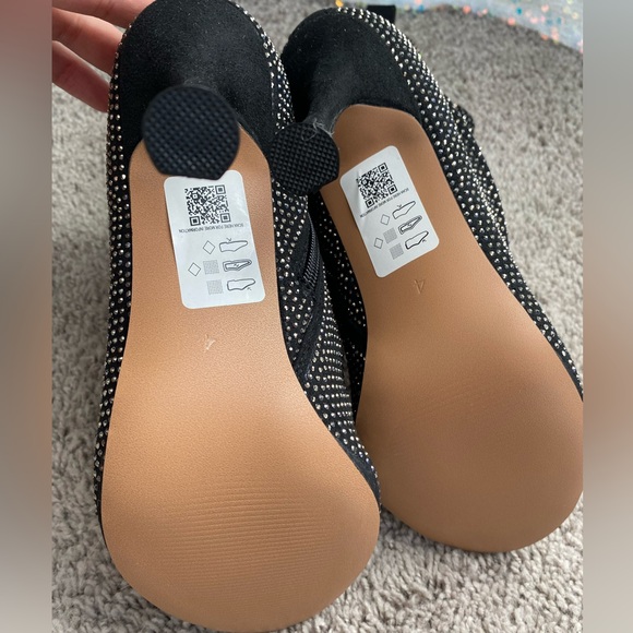 NWT ASOS Rhinestone embellished Short boots Black high heel sz 6 - Picture 3 of 7